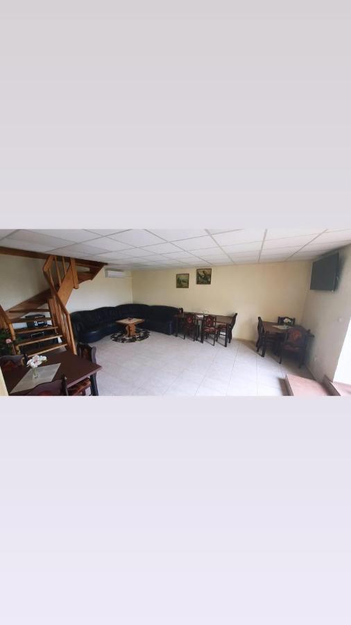 Stasio Balseviciaus Homestead Raudonė Extérieur photo