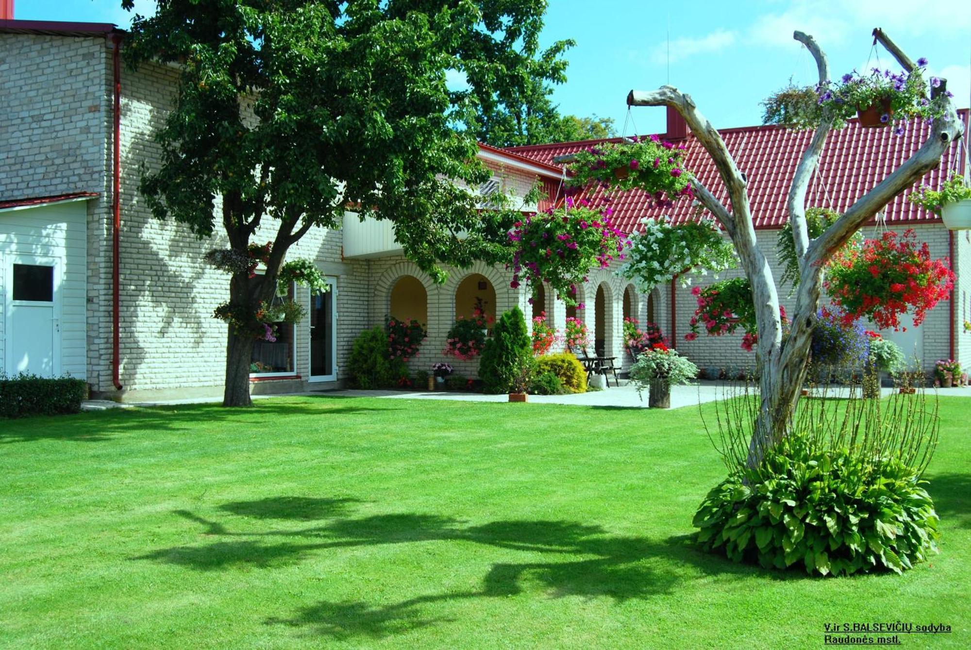 Stasio Balseviciaus Homestead Raudonė Extérieur photo